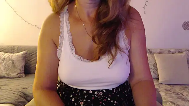 YourfantasyGiuly webcam