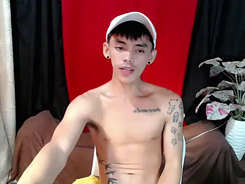 urhunky_boy webcam