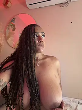 YariRose webcam