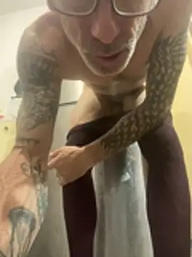 Crisfootlicker