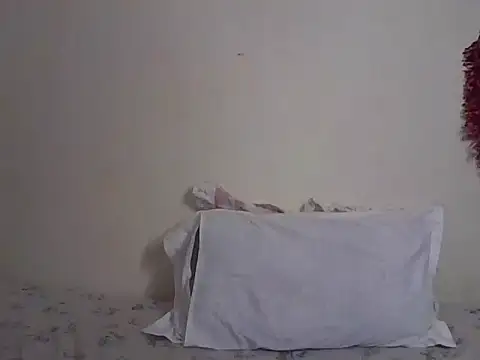 Newbird69 webcam