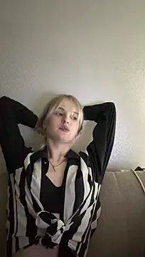 LizzettMorty webcam