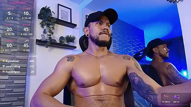 ARON_TAYLER01 webcam