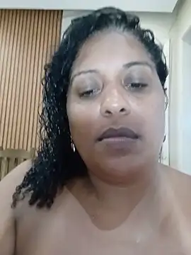 Maliaebonyfetish webcam