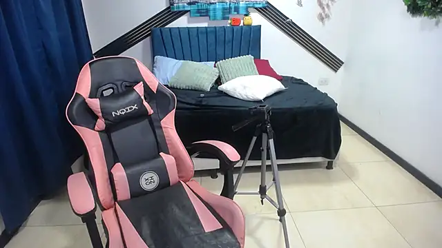 BellaaBlaze webcam