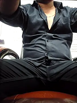 Raaz_5690 webcam