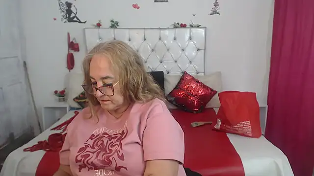 Sweetbigcatt webcam