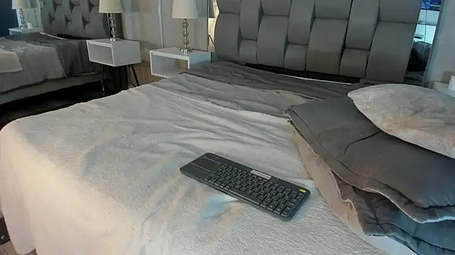 Charlie___Musk webcam