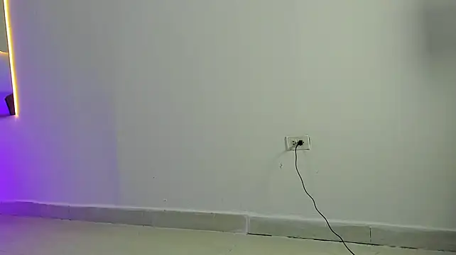 ArohomLester_