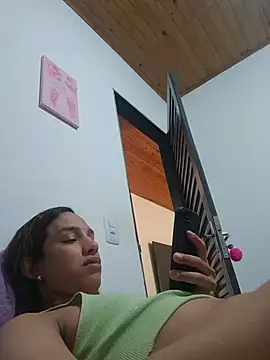 Modelo: ofjuliaa