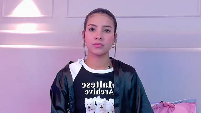 NaomiKlarc