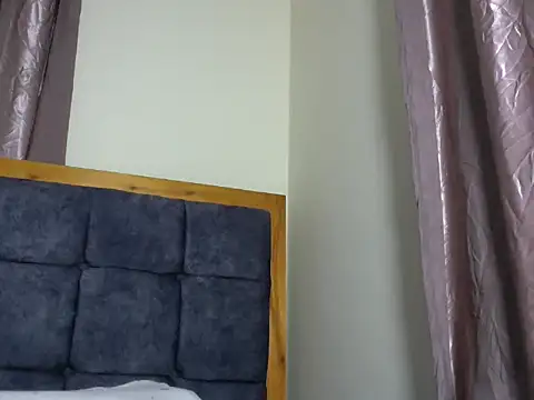 naughty-ebony1 webcam