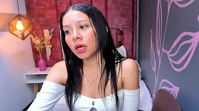 Maya_Fox__ live cam on StripChat