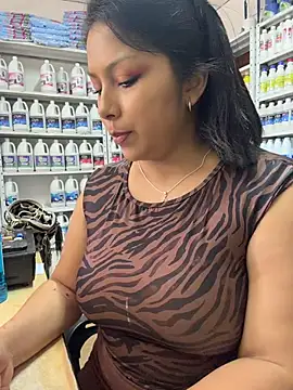 ISABELLA__LUNA webcam
