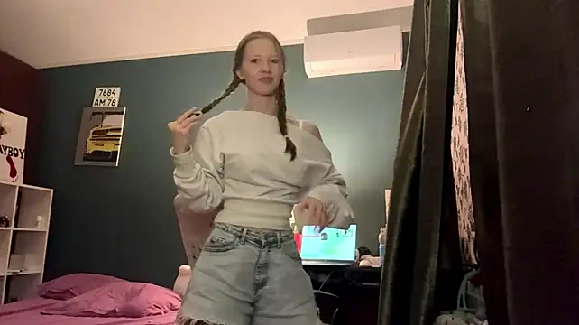 DionnaStrech webcam