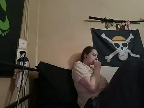 Snowbunnycake_131 live cam on StripChat