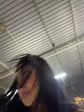Rafaellaz live cam on StripChat