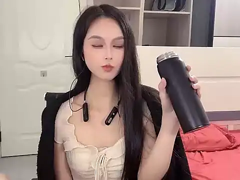 yiyi-uu