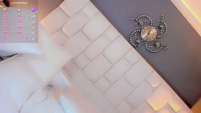 Kisses_Sophia webcam