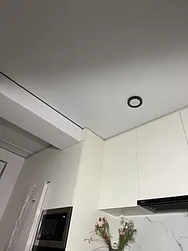CurlyLara live sex cam