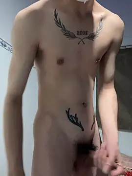 linhfag live cam on StripChat