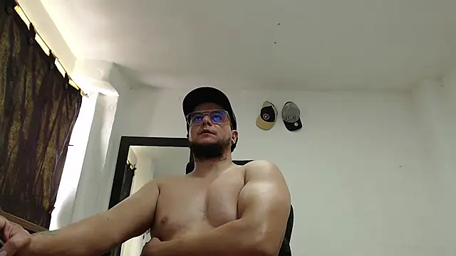 cloudsxxx live cam on StripChat