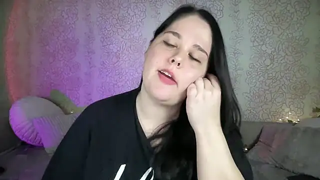 IvyLebelly webcam