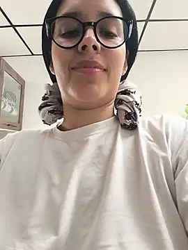 Annya-sweet webcam