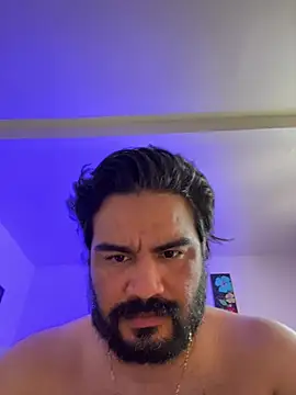 MichaelBear_21 webcam