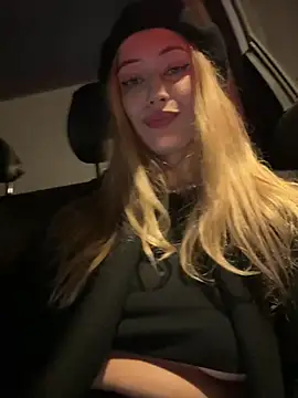 blonde_exe webcam