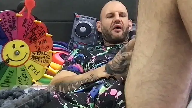 brianomally webcam