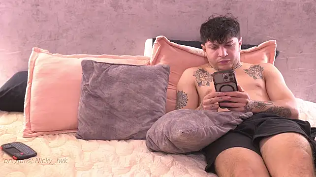 Nicky_and_Blake webcam