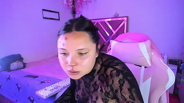 little_emma0 webcam