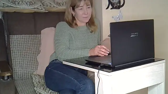 EllaJohnsonX webcam