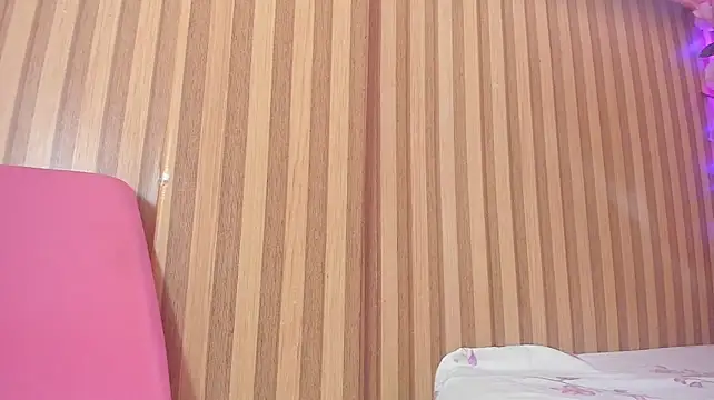 baby_peach__ webcam