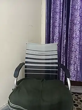 Cute-Radhika1 webcam