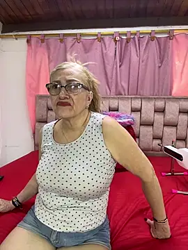 Sexytaty2022 webcam