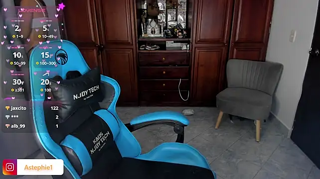 Nicole_Ss webcam