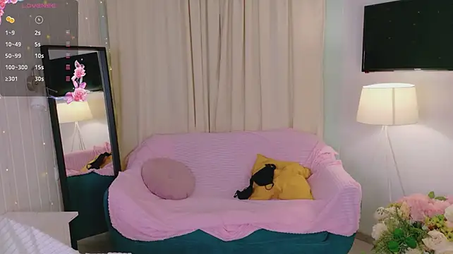 Beatrica_Klein live cam on StripChat