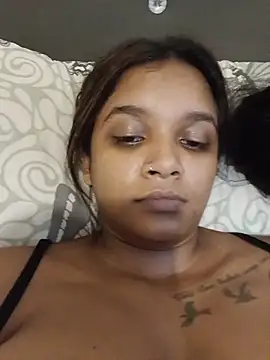 Indianqueen03 live sex cam