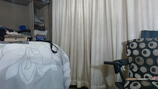 MATUREBUSSTY webcam