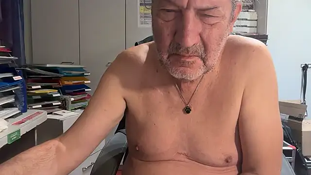 HMStraps01 webcam