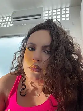 Blair_Curvy