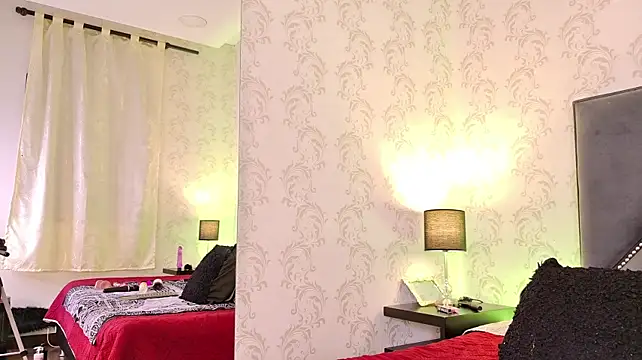 Jules_velvet webcam