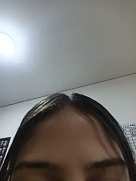 Tiffany_Bu webcam