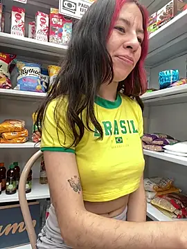 NohaBrooks_Pink webcam