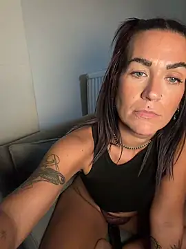 TheCoupleNextDoor33 webcam