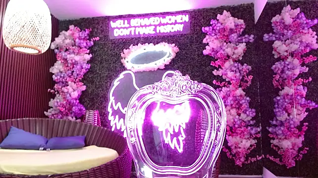 Dolce_violet webcam