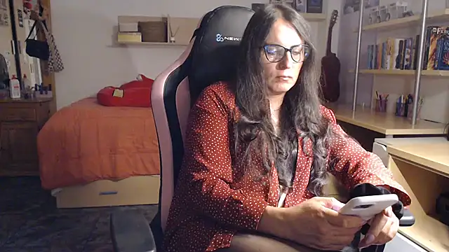Chic_desire webcam