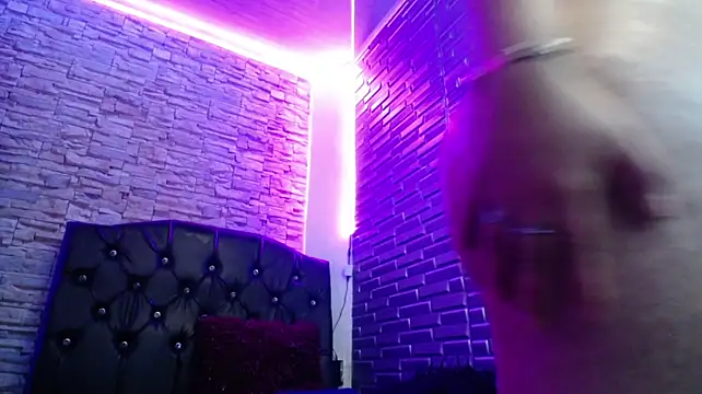 AISHA_FIRE webcam
